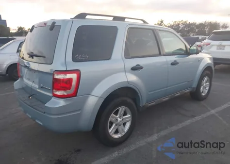 2008 Ford Escape Hybrid z USA, uszkodzony, nr VIN 1FMCU49H58KE20270